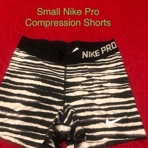 Nike pro Compression shorts